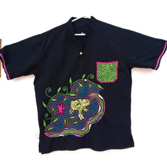 Unisex Hand Embroidered Cotton T-shirt Anaconda, Toad and Ayahuasca Flower - Picture 4 of 9